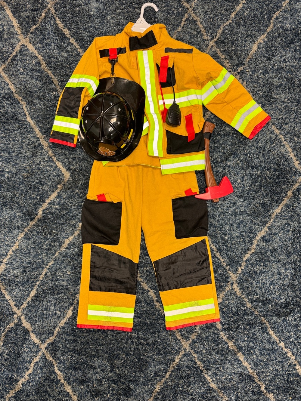 Kids Yellow Firefighter Costume with Helmet and accessories costume size 5/6